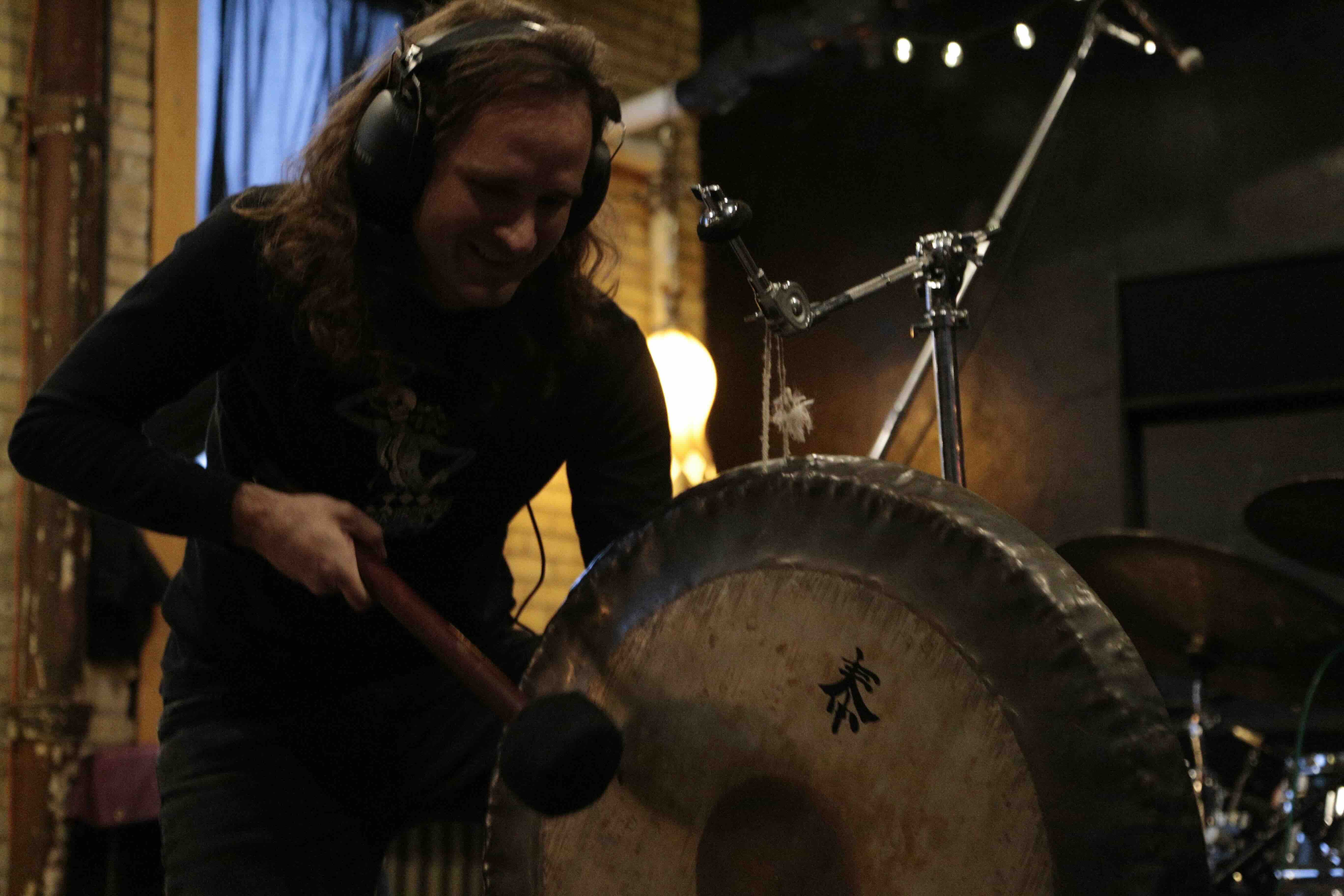 Ok gongs are funny