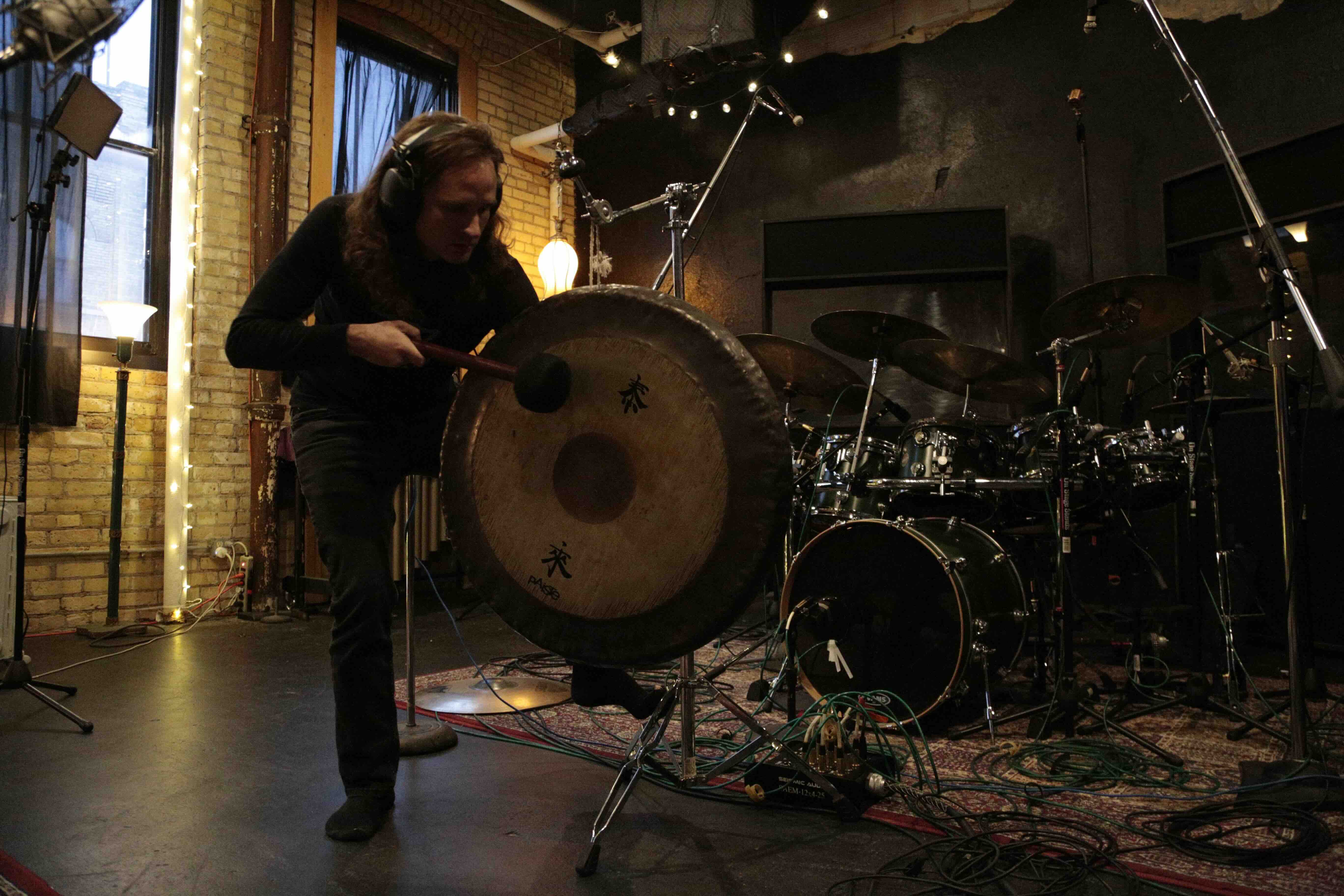 Geoff playing the gong is serious business